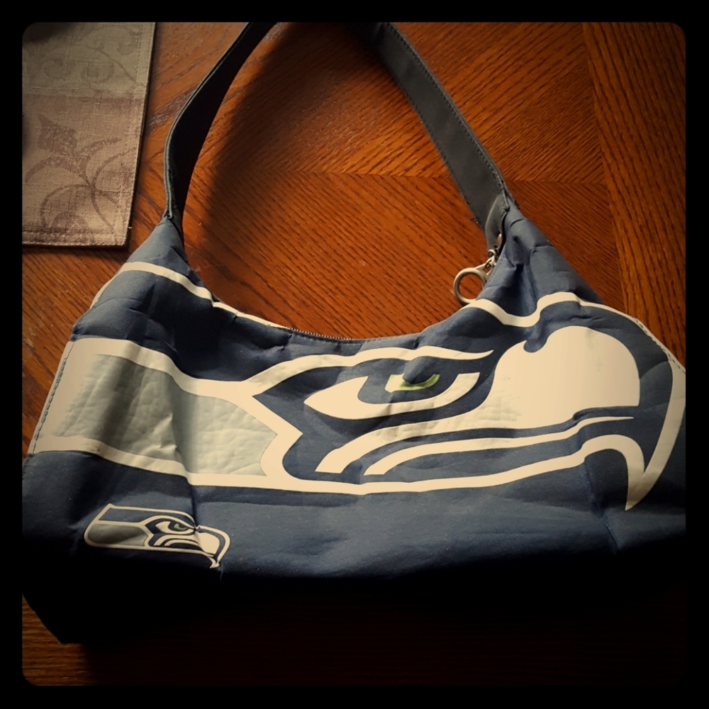 Seahawks purse